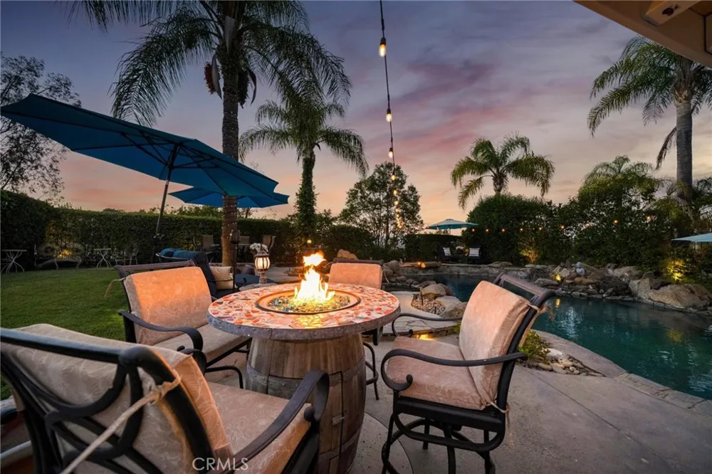 24238 Cary Court Newhall, CA 91321