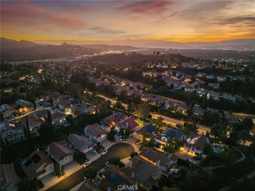 24238 Cary Court Newhall, CA 91321