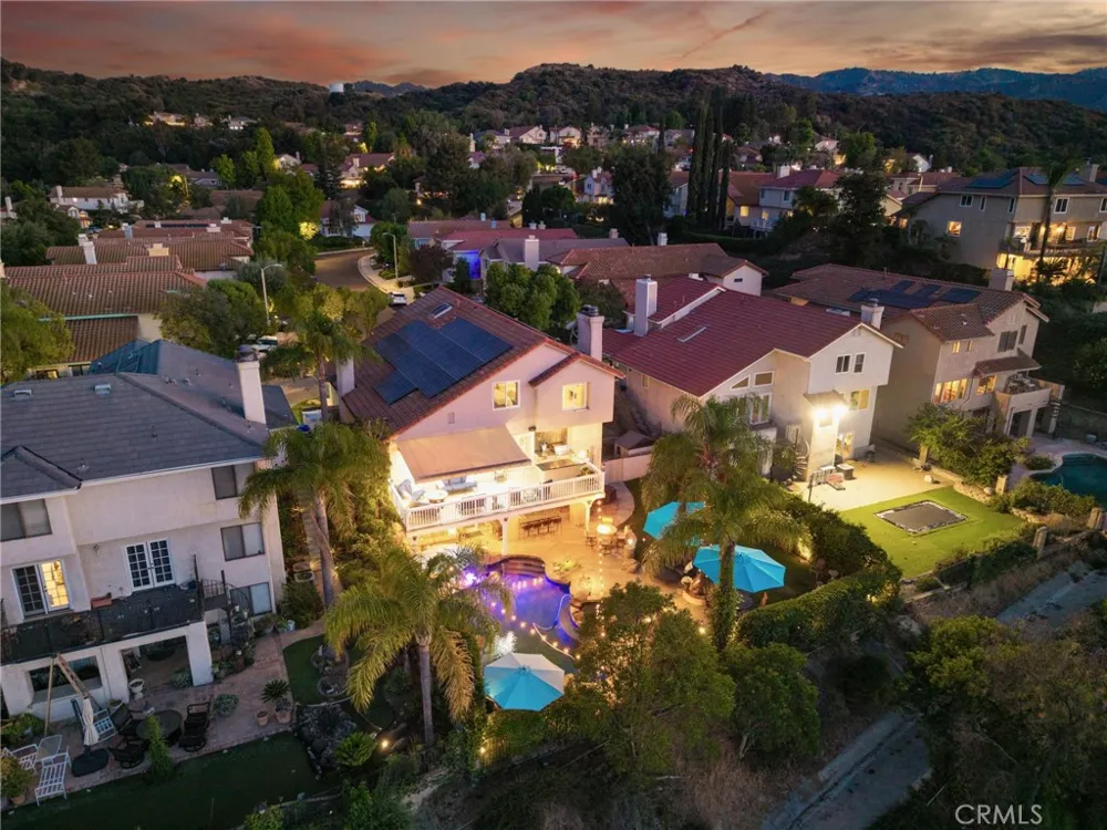 24238 Cary Court Newhall, CA 91321