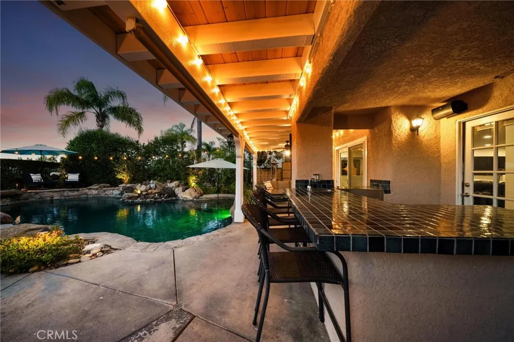 24238 Cary Court Newhall, CA 91321