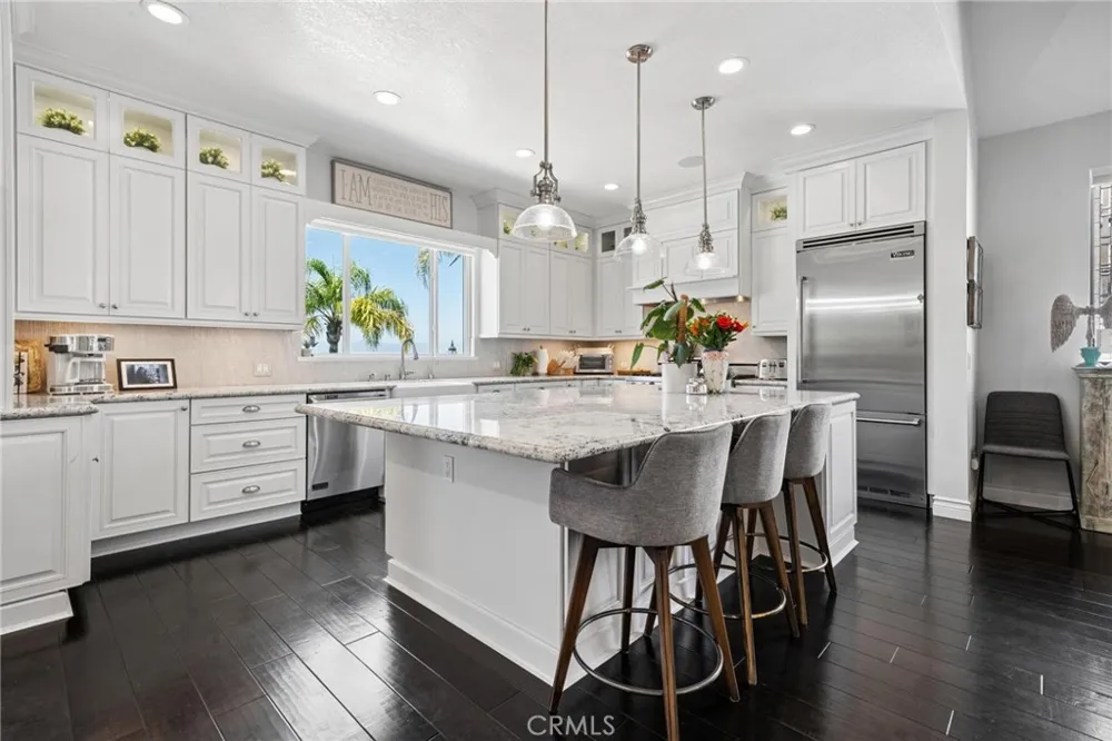 24238 Cary Court Newhall, CA 91321