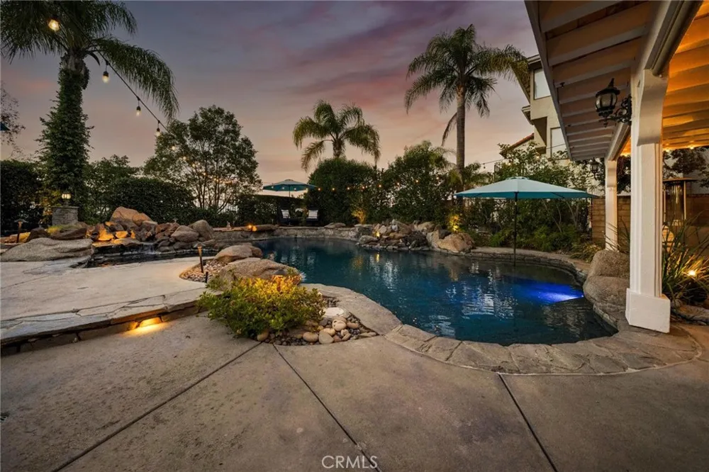 24238 Cary Court Newhall, CA 91321