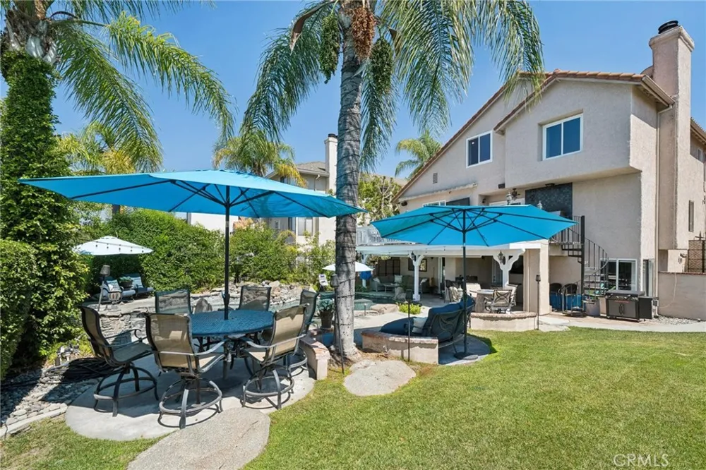 24238 Cary Court Newhall, CA 91321