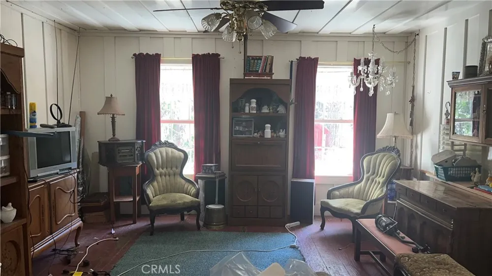 18727 Skyway Stirling City, CA 95978