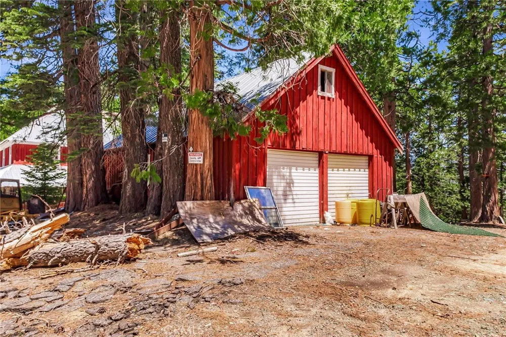 18727 Skyway Stirling City, CA 95978