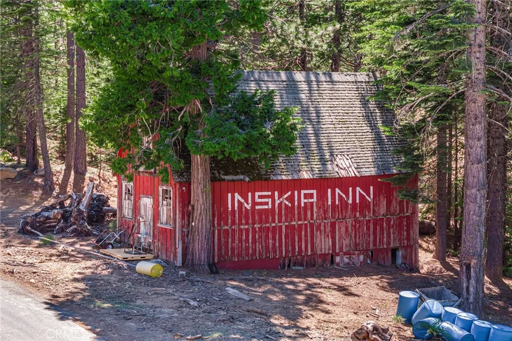 18727 Skyway Stirling City, CA 95978