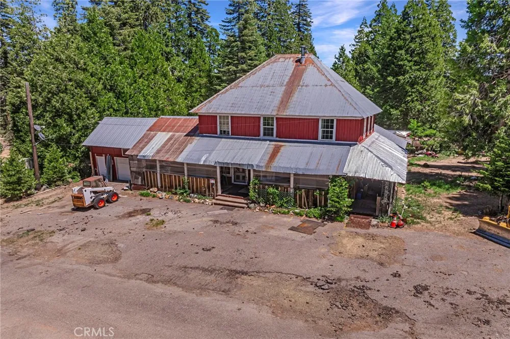 18727 Skyway Stirling City, CA 95978