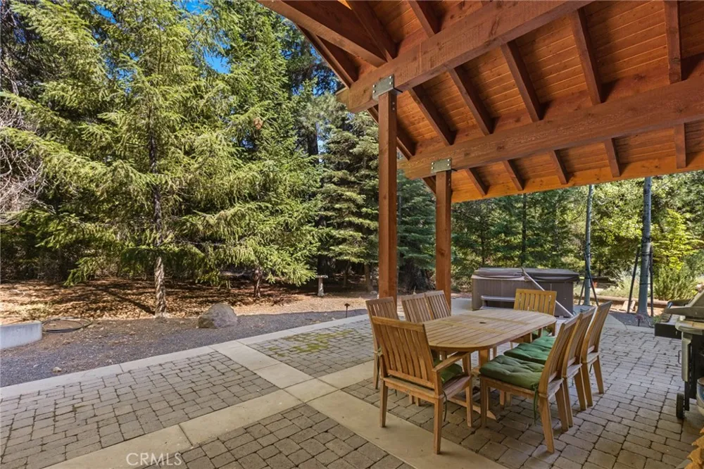 95 Manor Dr Lake Almanor, CA 96137
