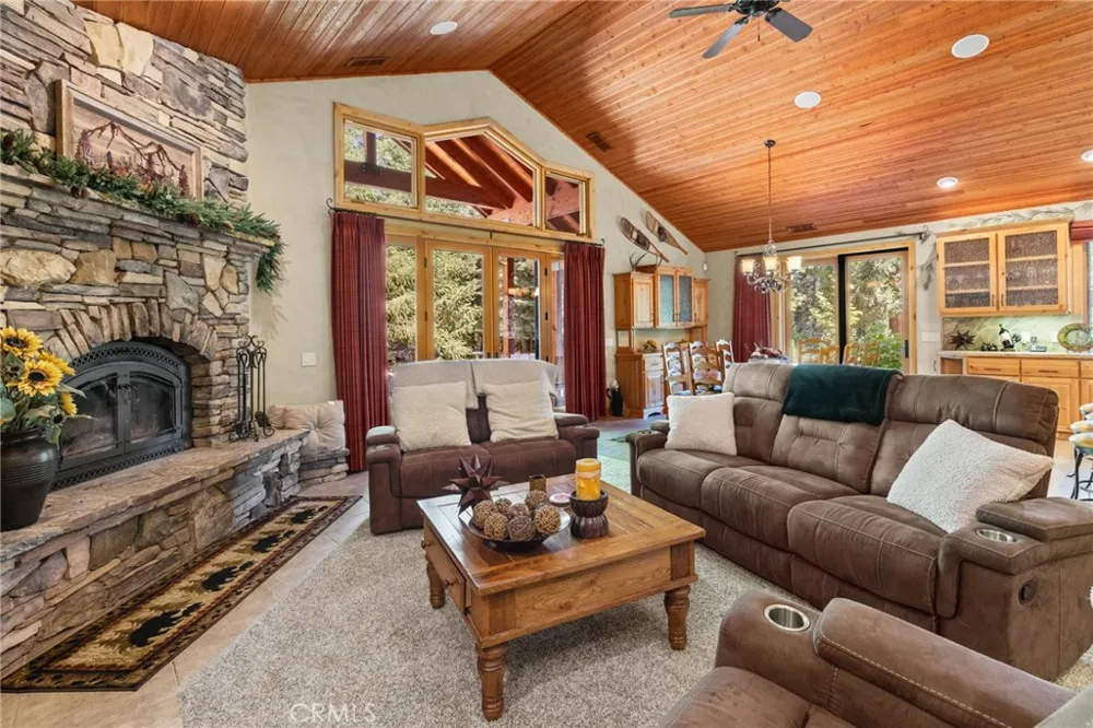95 Manor Dr Lake Almanor, CA 96137