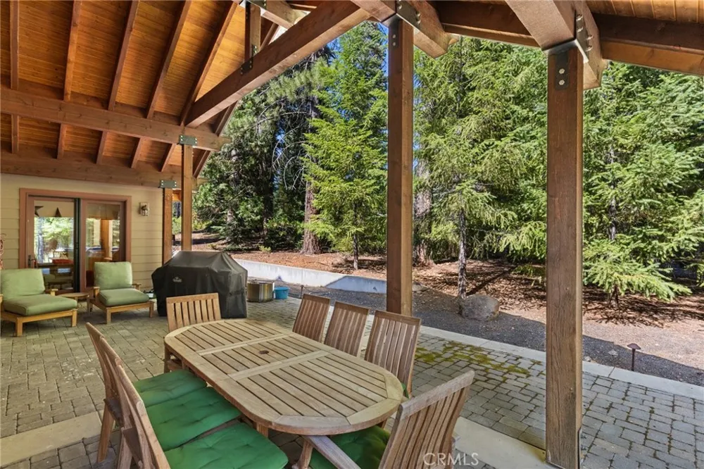 95 Manor Dr Lake Almanor, CA 96137