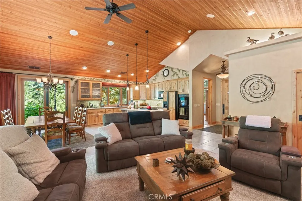 95 Manor Dr Lake Almanor, CA 96137