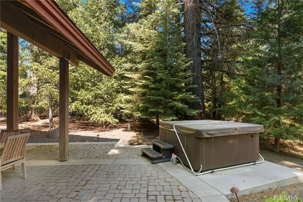 95 Manor Dr Lake Almanor, CA 96137