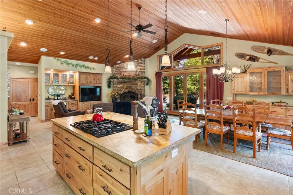 95 Manor Dr Lake Almanor, CA 96137