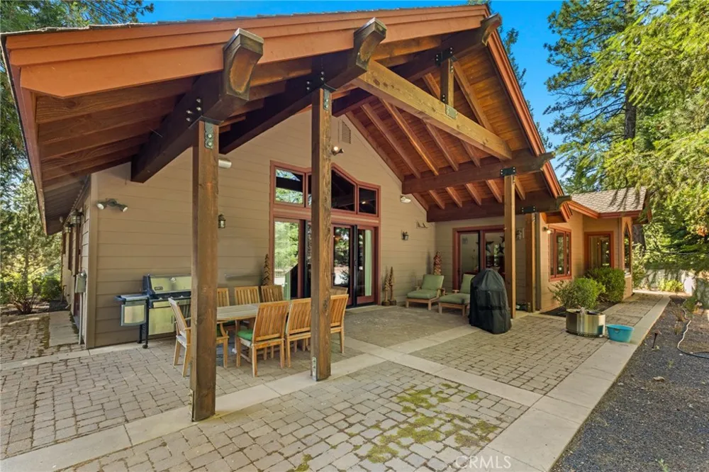 95 Manor Dr Lake Almanor, CA 96137