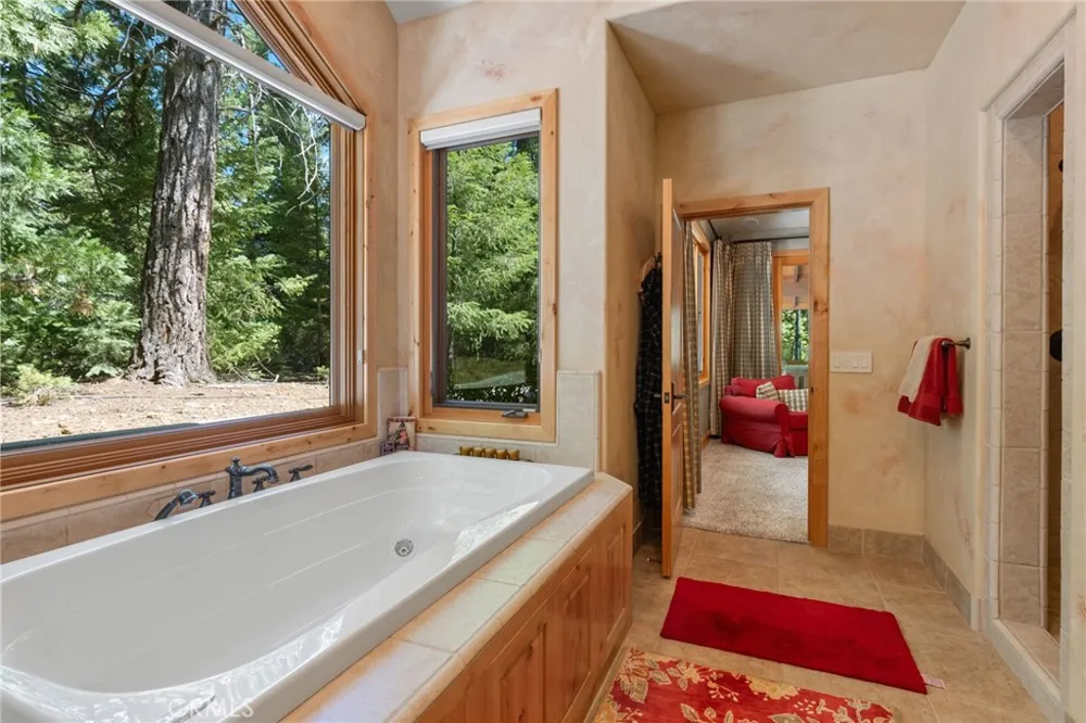 95 Manor Dr Lake Almanor, CA 96137