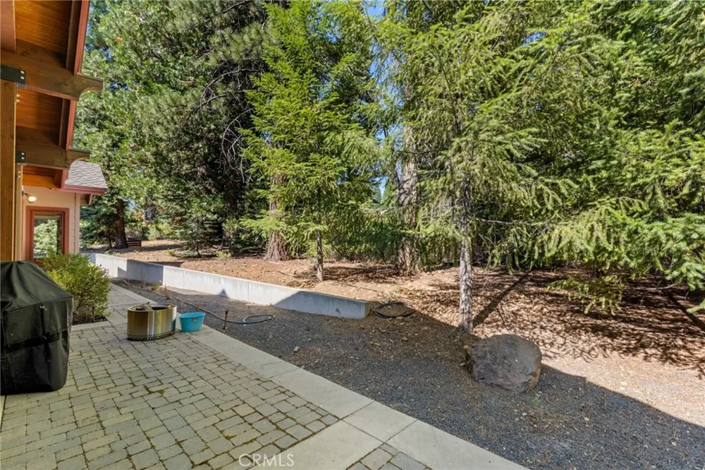 95 Manor Dr Lake Almanor, CA 96137
