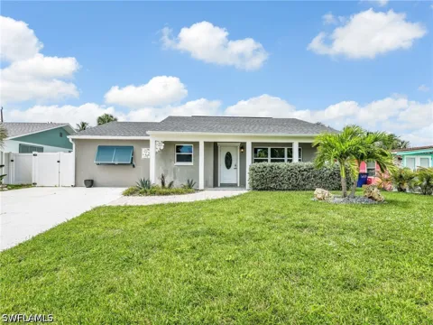 Hibiscus Drive