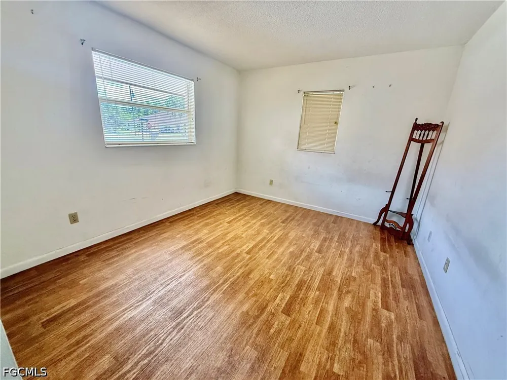 Oaklawn Court Lehigh Acres, FL 33936