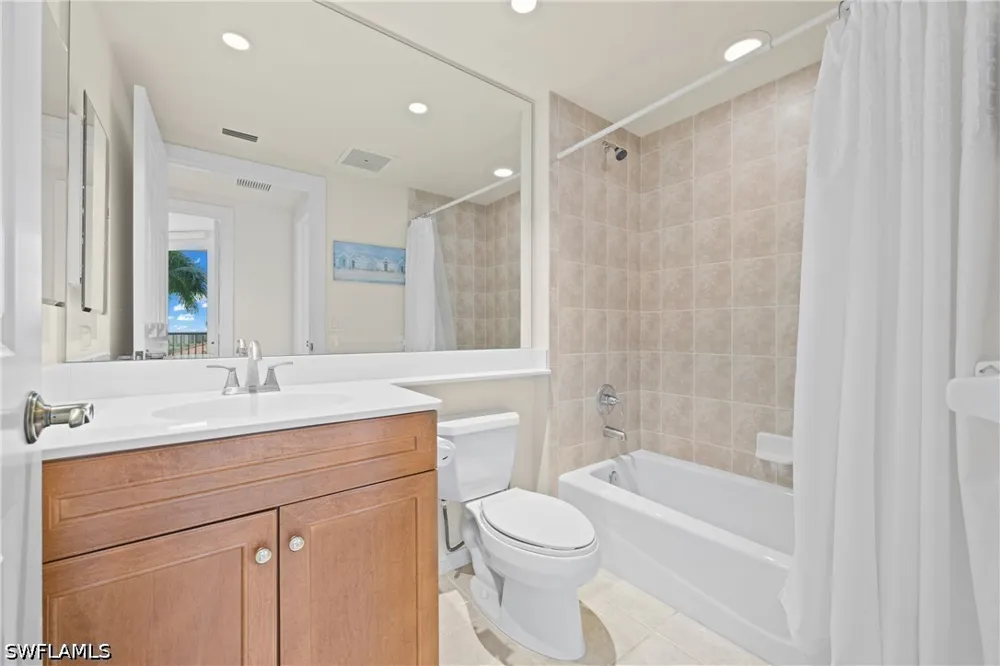 Borghese Lane #203 Naples, FL 34114