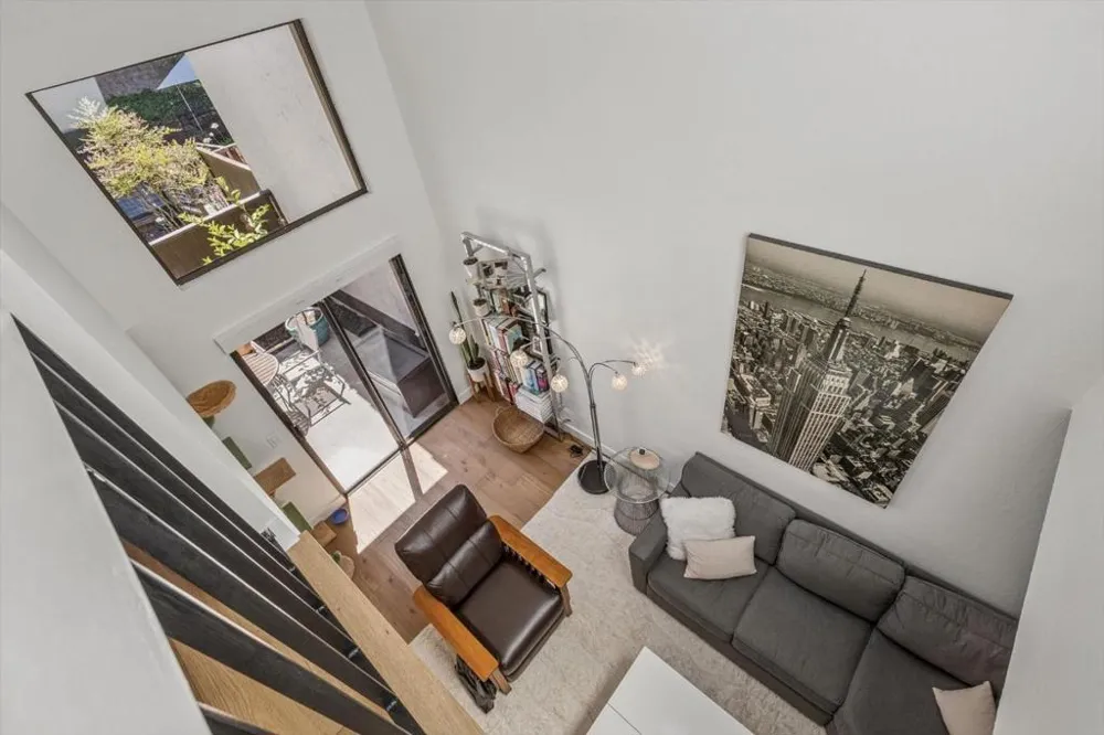 1525 Tyler Park Way Mountain View, CA 94040