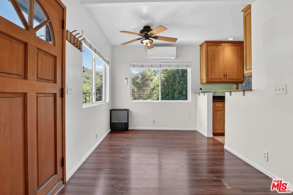 21549 Summit Trail Topanga, CA 90290