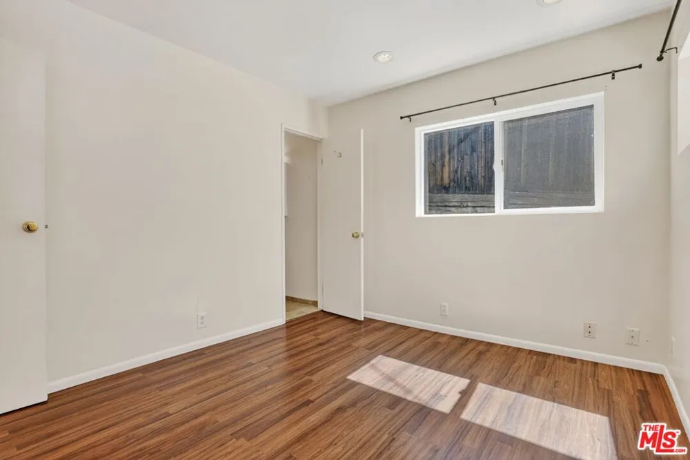 21549 Summit Trail Topanga, CA 90290