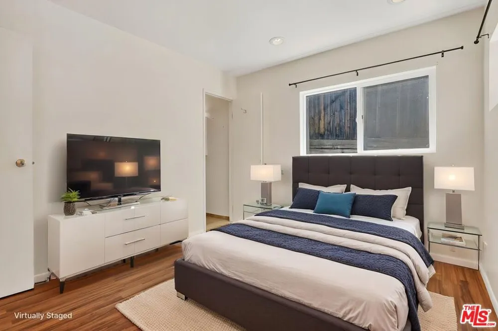 21549 Summit Trail Topanga, CA 90290