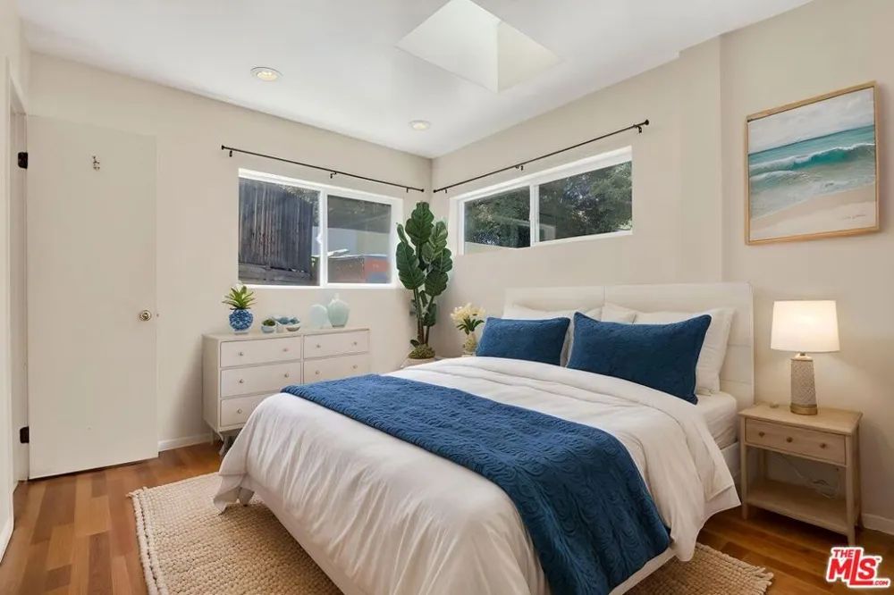21549 Summit Trail Topanga, CA 90290