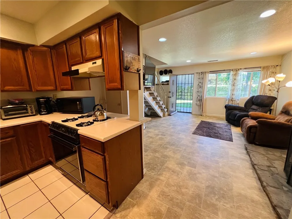13666 Red Hill #63 Tustin, CA 92780