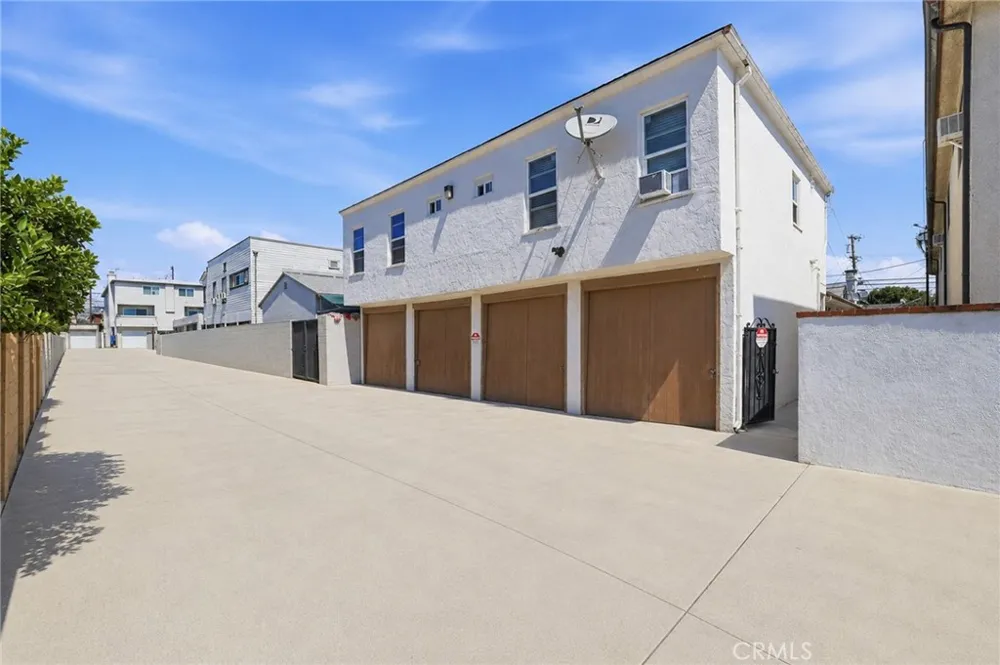 549 W 12th Street San Pedro, CA 90731