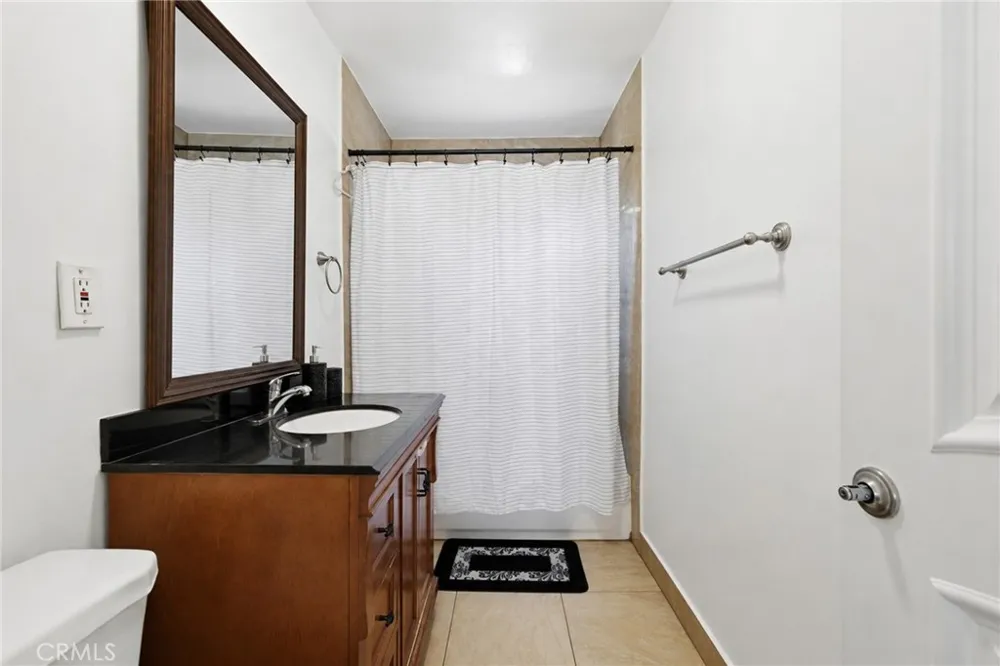 549 W 12th Street San Pedro, CA 90731