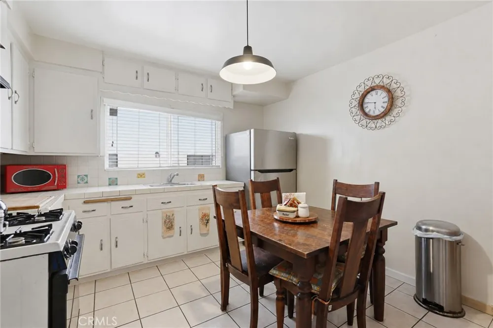 549 W 12th Street San Pedro, CA 90731