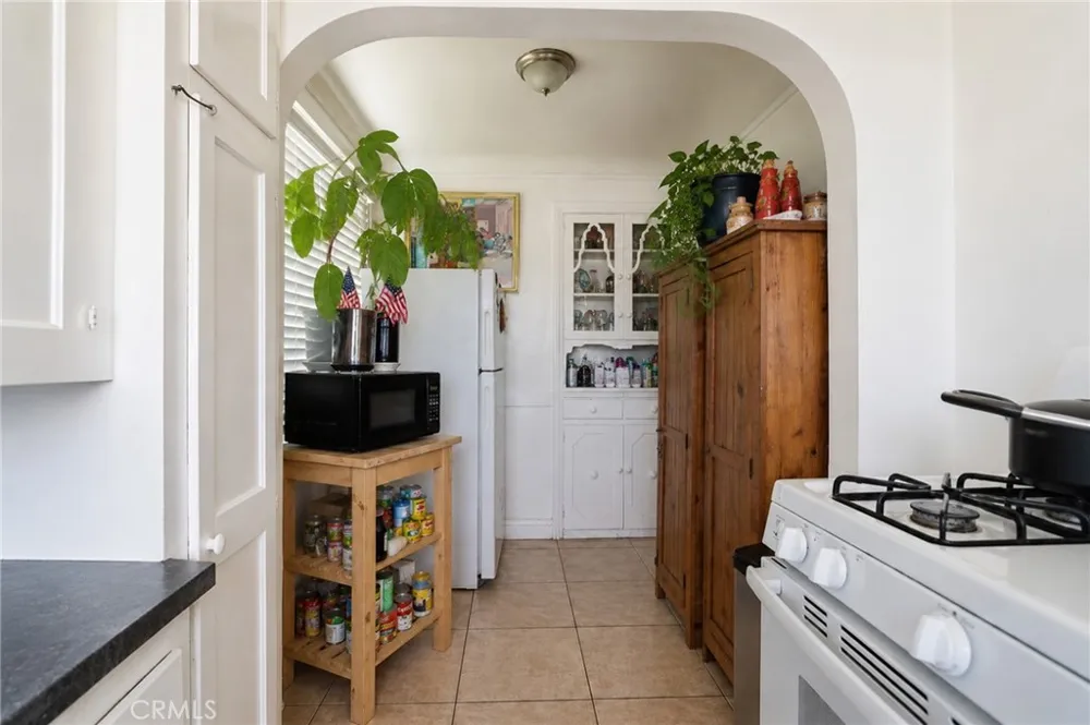 549 W 12th Street San Pedro, CA 90731