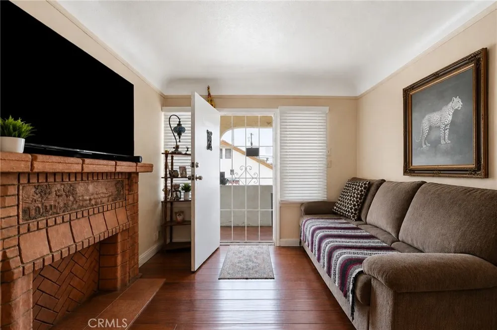 549 W 12th Street San Pedro, CA 90731