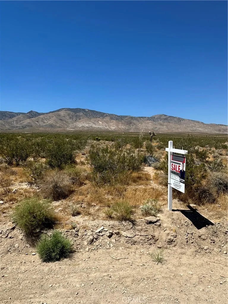 Cashe Creek  Blvd Mojave, CA 93535