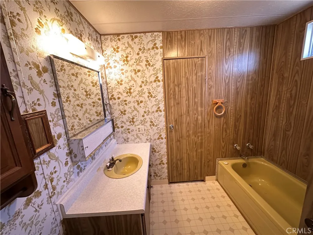 5647 Jones Clearlake, CA 95422