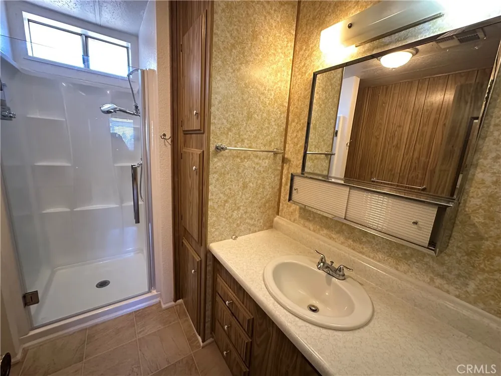 5647 Jones Clearlake, CA 95422