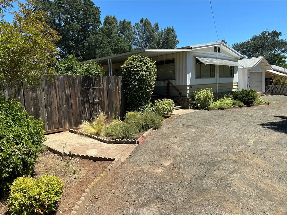 5647 Jones Clearlake, CA 95422