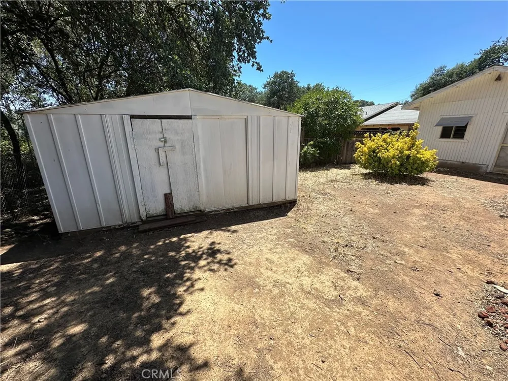 5647 Jones Clearlake, CA 95422