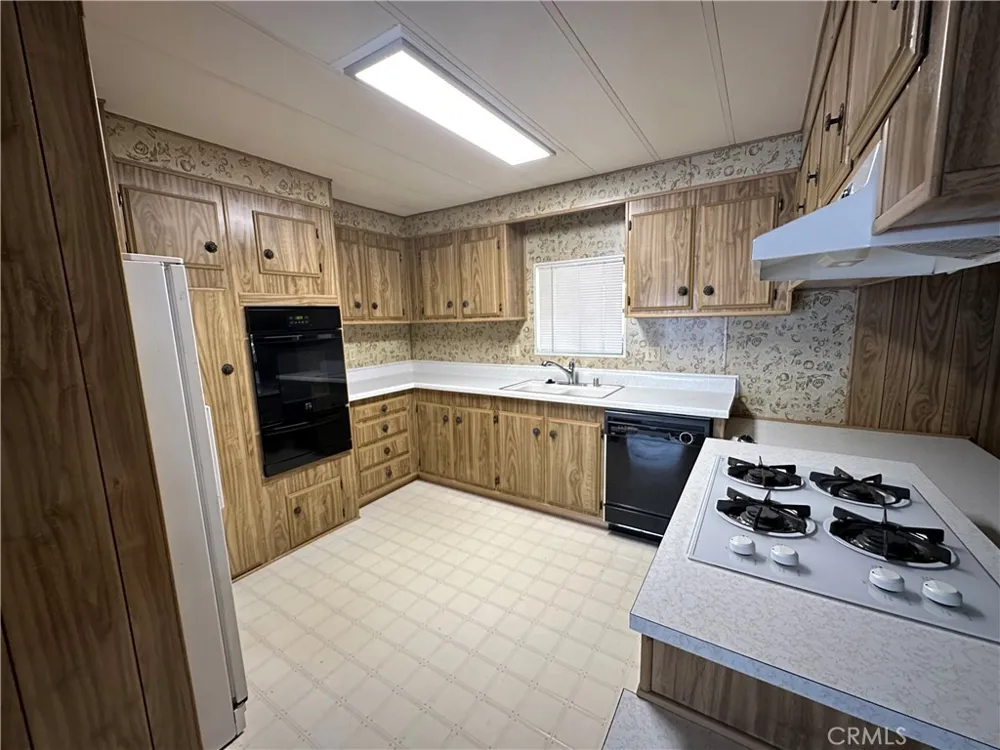 5647 Jones Clearlake, CA 95422