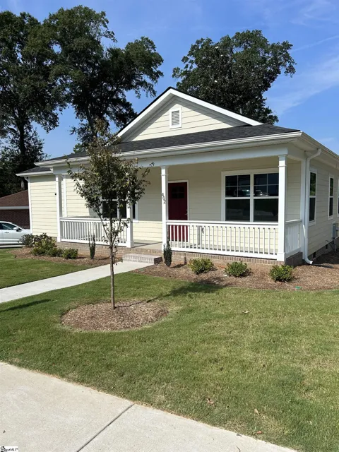 402 Prosperity Avenue