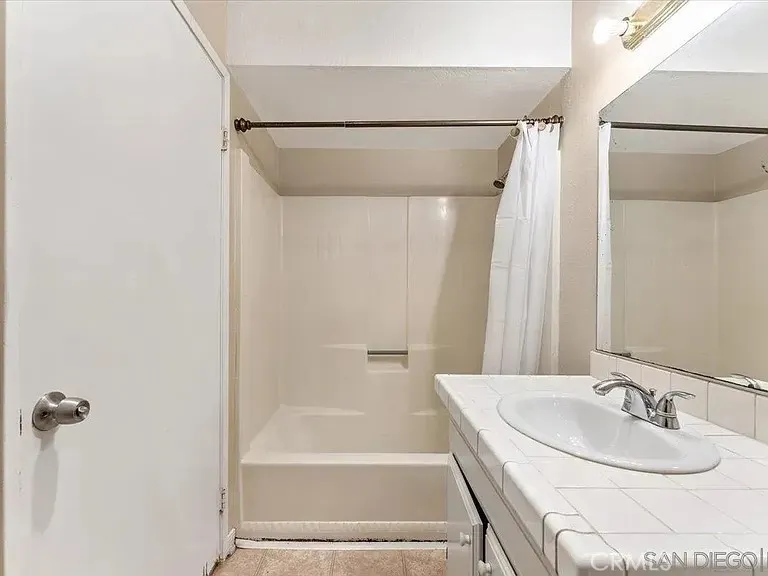 9034 Kenwood #10 Spring Valley, CA 91977