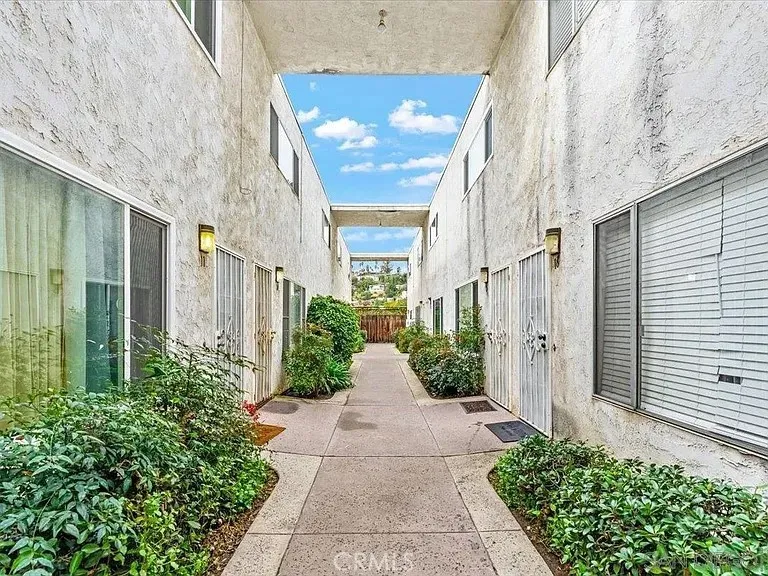 9034 Kenwood #10 Spring Valley, CA 91977