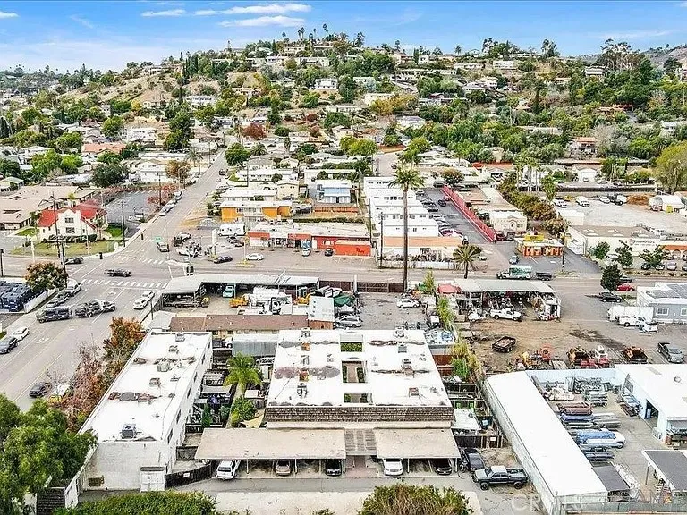 9034 Kenwood #10 Spring Valley, CA 91977