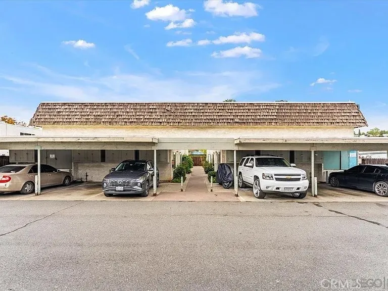 9034 Kenwood #10 Spring Valley, CA 91977