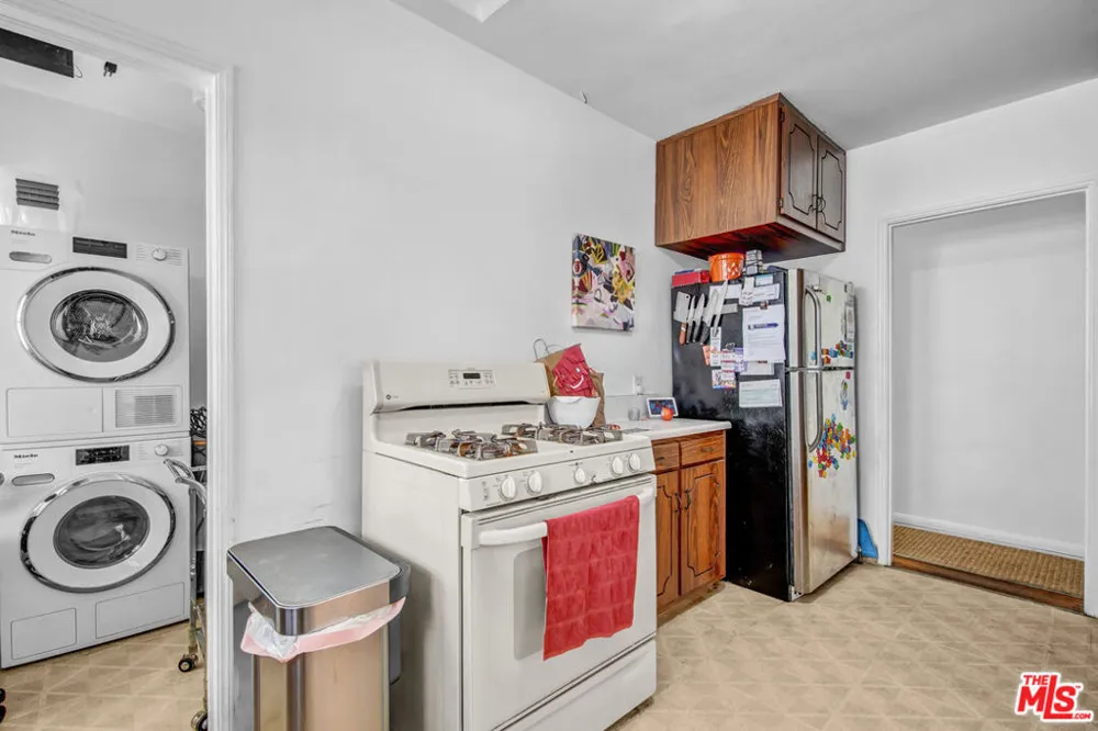 1044 Chelsea Avenue Santa Monica, CA 90403