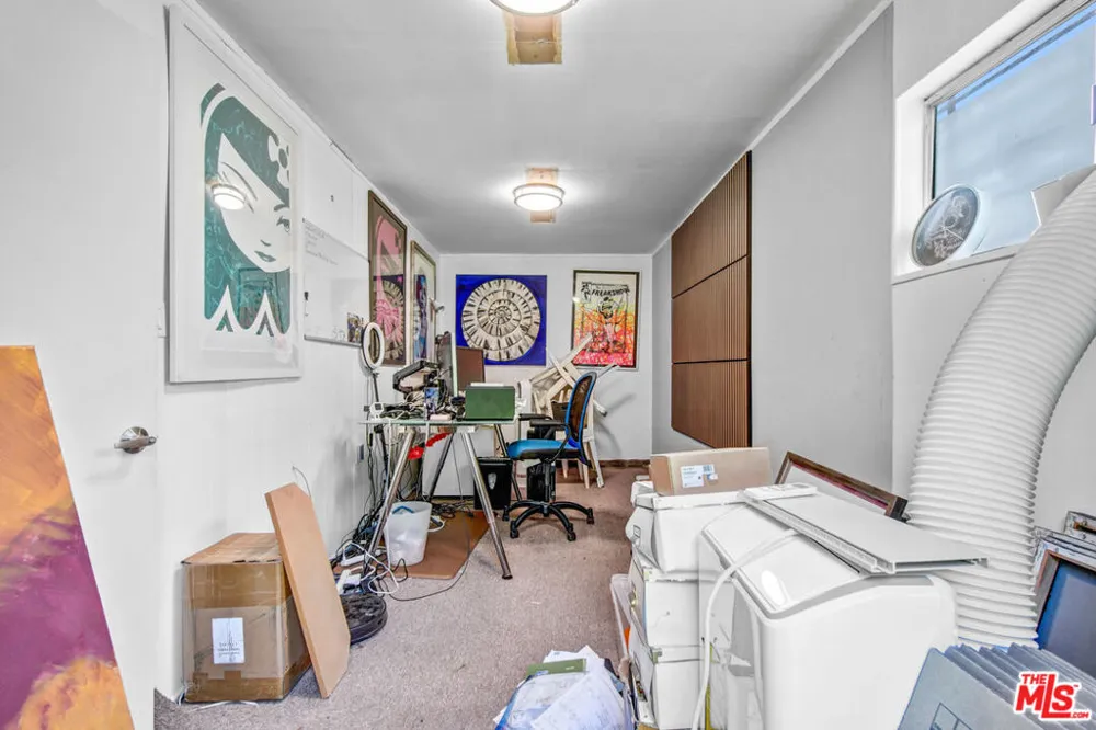 1044 Chelsea Avenue Santa Monica, CA 90403