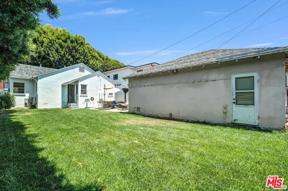 1044 Chelsea Avenue Santa Monica, CA 90403