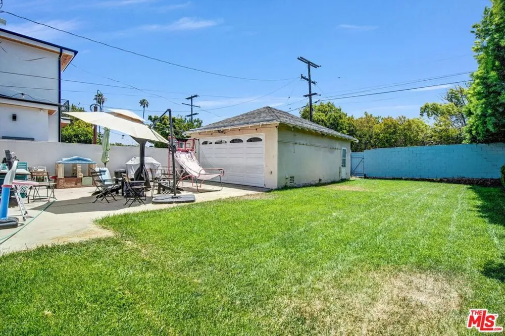 1044 Chelsea Avenue Santa Monica, CA 90403