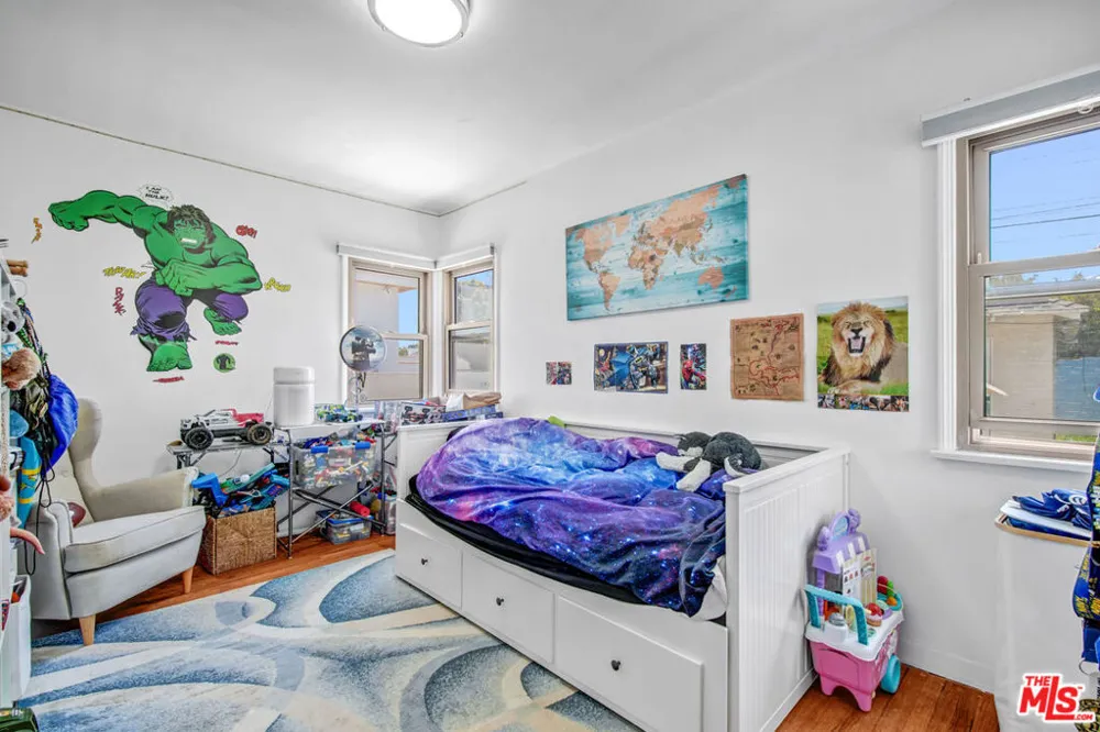 1044 Chelsea Avenue Santa Monica, CA 90403